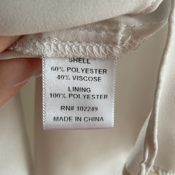 41 Hawthorn StitchFix Gray White Mixed Material Sleeveless Blouse, Size Small - Picture 5 of 8